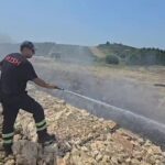 Patos/ Marin zjarr 150 metra tubo plastike gjatë saldimit për vaditjen e tokave bujqësore