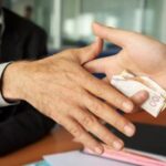 Raporti i KE për Shqipërinë: Shëndetësia, arsimi, policia dhe Kadastra janë zonat me rrezik të lartë për korrupsion