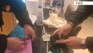 Ushtronin prostitucion në banesën e marrë me qira/ Arrestohen dy të reja, banuese në Kazakistan dhe Turqi 