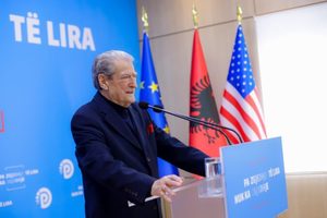 “Tentoi në Beograd, por iu refuzua”, denoncimi i fortë i Berishës: Balluku po përpiqet që të blejë pasaportë të vendeve të tjera për t’i shpëtuar drejtësisë. Thirrje ndërkombëtarëve; bllokojani llogaritë!