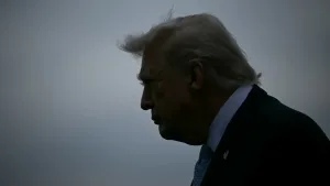 Deklaratat e Trump për luftën, akuza pas luhatjeve në bursa: Dikush po përfiton