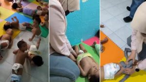 Pamje horror/ Të lidhur duar e këmbë, skandal në çerdhen në Indonezi! 20 fëmijë të “ngjeshur” në një dhomë 9 m2, qëndronin thuajse të zhveshur në dyshemenë e ftohtë