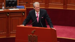 “Mali i Zi po harton tekstin e traktatit për anëtarësim”, Berisha për deklaratën e komisioneres së BE: Për Shqipërinë nuk u tha asnjë fjalë