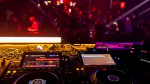 ‘Një pilot i F1 do një tipe me pagesë’/Dalin detaje të reja nga hetimet për skandalin me eskortat dhe festat në Milano