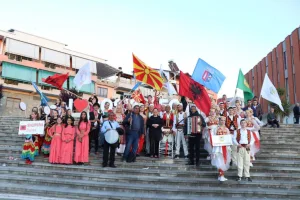 Roskoveci bëhet kryeqyteti i artit rom: “Roma Romale 2026” mbledh 9 grupe