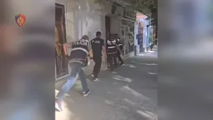 Zbulohet vila 3-katëshe “me dritë të kuqe” në Elbasan, arrestohen 4 të reja për prostitucion, sekuestrohet edhe kokainë