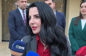 Debat për reformën territoriale, Balluku kundër shkrirjes së bashkive në Fier
