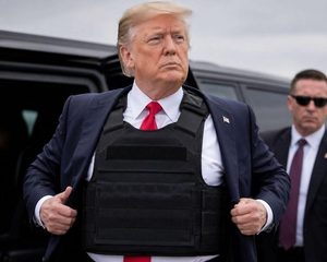 Trump refuzon jelekun antiplumb pas atentateve: Do të dukesha 20 kg më i rëndë!