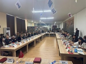Konkurs poetik “Ngjyra me vargje” në Lushnjë, organizohet edicioni i dytë