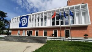 PD kërkon mocion me debat në Kuvend për raportin e KE-së: Bardhi dorëzon kërkesën për 20 shqetësimet e ngritura nga PE