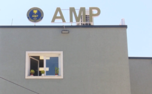 E denoncoi bashkëshortja, AMP arreston punonjësin e Gardës për dhunë në familje