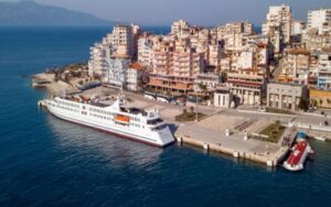 Largohet nga detyra drejtori i Portit të Sarandës/ Ja kush e zëvendëson
