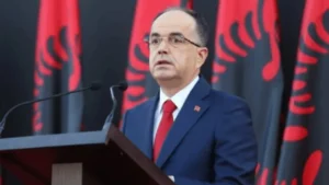 Begaj dekreton ligjin për amnistinë penale/ 466 persona priten të lirohen, 869 përfitojnë ulje dënimi