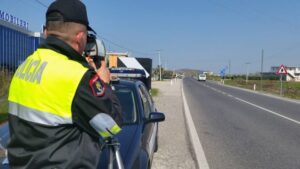 Policia Rrugore Fier: 34 drejtues mjetesh të proceduar, mbi 1 300 gjoba për shpejtësi
