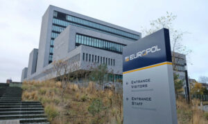 Shfrytëzoheshin seksualisht dhe për punë të detyruar! Shqipëria pjesë e operacionit global të Europolit kundër trafikimit të qenieve njerëzore, mbi 1 mijë arrestime në 59 vende