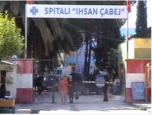Denis Korreshi merr drejtimin e spitalit “Ihsan Çabej” në Lushnjë