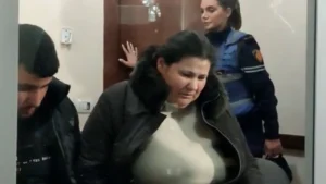 Amnistia nxjerr nga burgu Rozeta Dobin, pastruesen që vodhi qindra mijëra euro në banesën e ish-zyrtares Alda Klosi