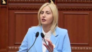 Zhupa: Rama shkoi me avion special për Gjykatën Speciale, kërkojmë rezolutë kundër gjenocidit serb!