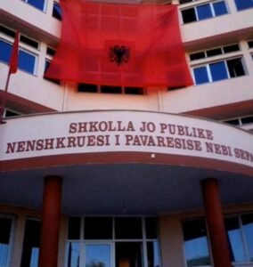 Zërat e fëmijëve rikthehen në shkollën “Nënshkruesi i Pavarësisë Nebi Sefa”