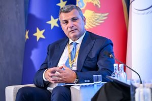 Nga SEPA te pagesat e menjëhershme, Guvernatori Sejko në konferencën në Mal të Zi tregon hapat e Shqipërisë drejt Europës