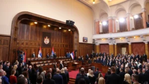 Presidenti Vuçiç shpërndan Parlamentin në Serbi, shpall zgjedhje të parakohshme më 25 tetor