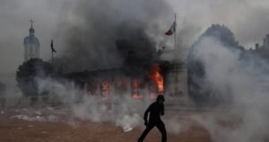 Franca dislokon 70.000 policë për protestat e reja