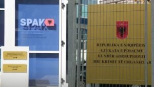 “Kthehuni në seanca!”/ Gjykata Administrative e Apelit pezullon bojkotin e avokatëve në GJKKO