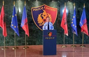“Janë kërcënuar me mesazhe mësuesit që kanë marrë pjesë në protestë, efektivët kanë dhënë dorëheqjen”, Policia e Shtetit reagim zyrtar: Po tentohet përhapja e panikut…