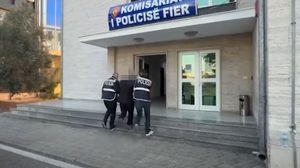 Fier, kapet 60-vjeçari i kërkuar nga Spanja për trafik droge, arrestohet për ekstradim