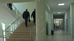 Vijon normalisht procesi mësimor në Universitetin e Vlorës/ Studentët të pranishëm në auditore