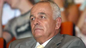 Nga themelues i PS-së në diplomat karriere, kush ishte Bashkim Zeneli